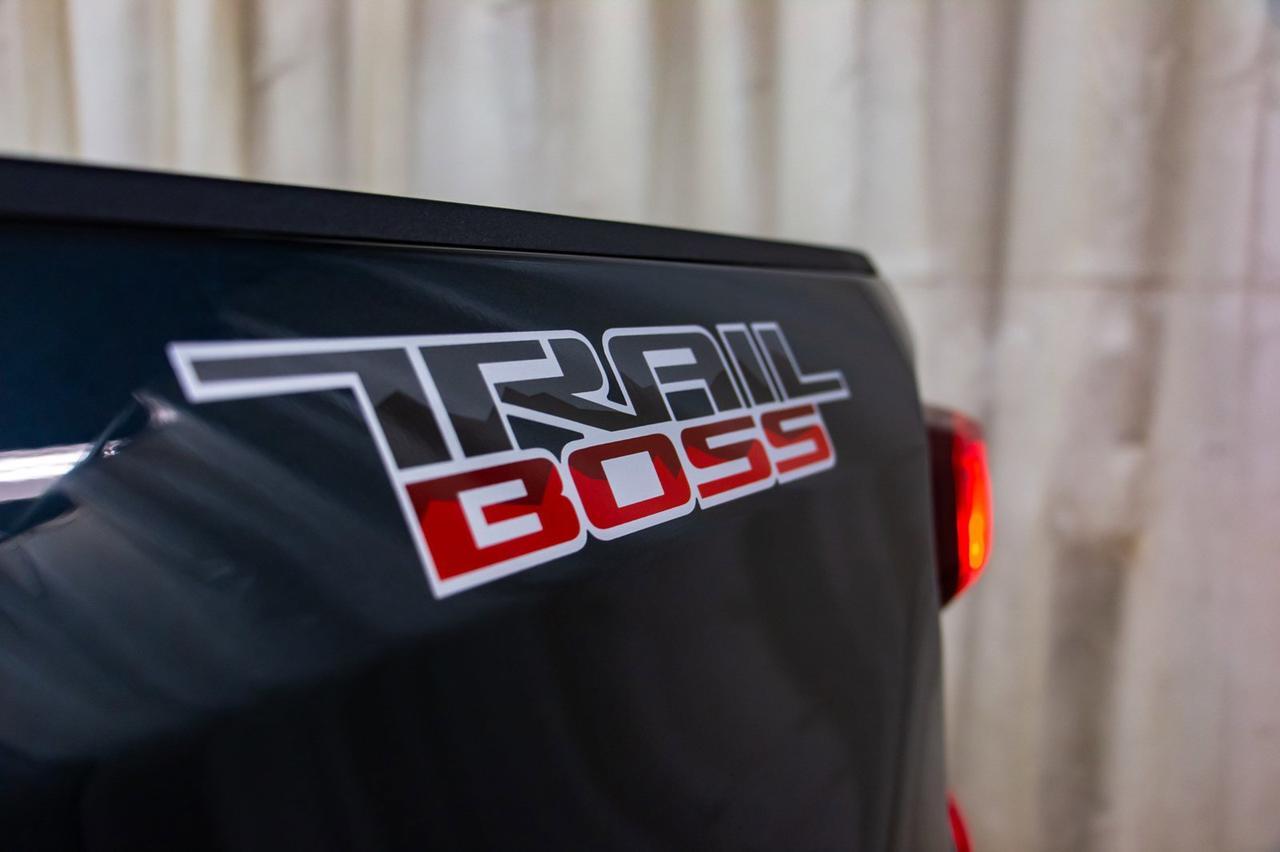 2019 Chevrolet Silverado 1500 4x4 Crew Cab LT Trail Boss Z71 BCam Red Deer AB