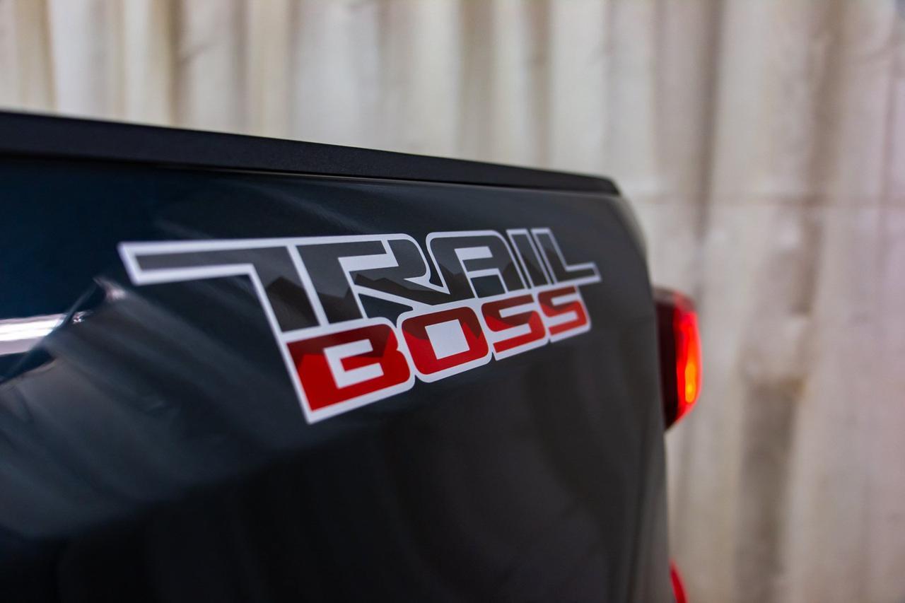 2019 Chevrolet Silverado 1500 4x4 Crew Cab LT Trail Boss Z71 BCam Red Deer AB