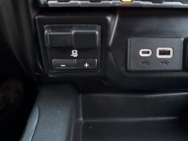 2019 Chevrolet Silverado 1500 4x4 Crew Cab LT Trail Boss w/ Z71 and Convenience Package Arlington VA