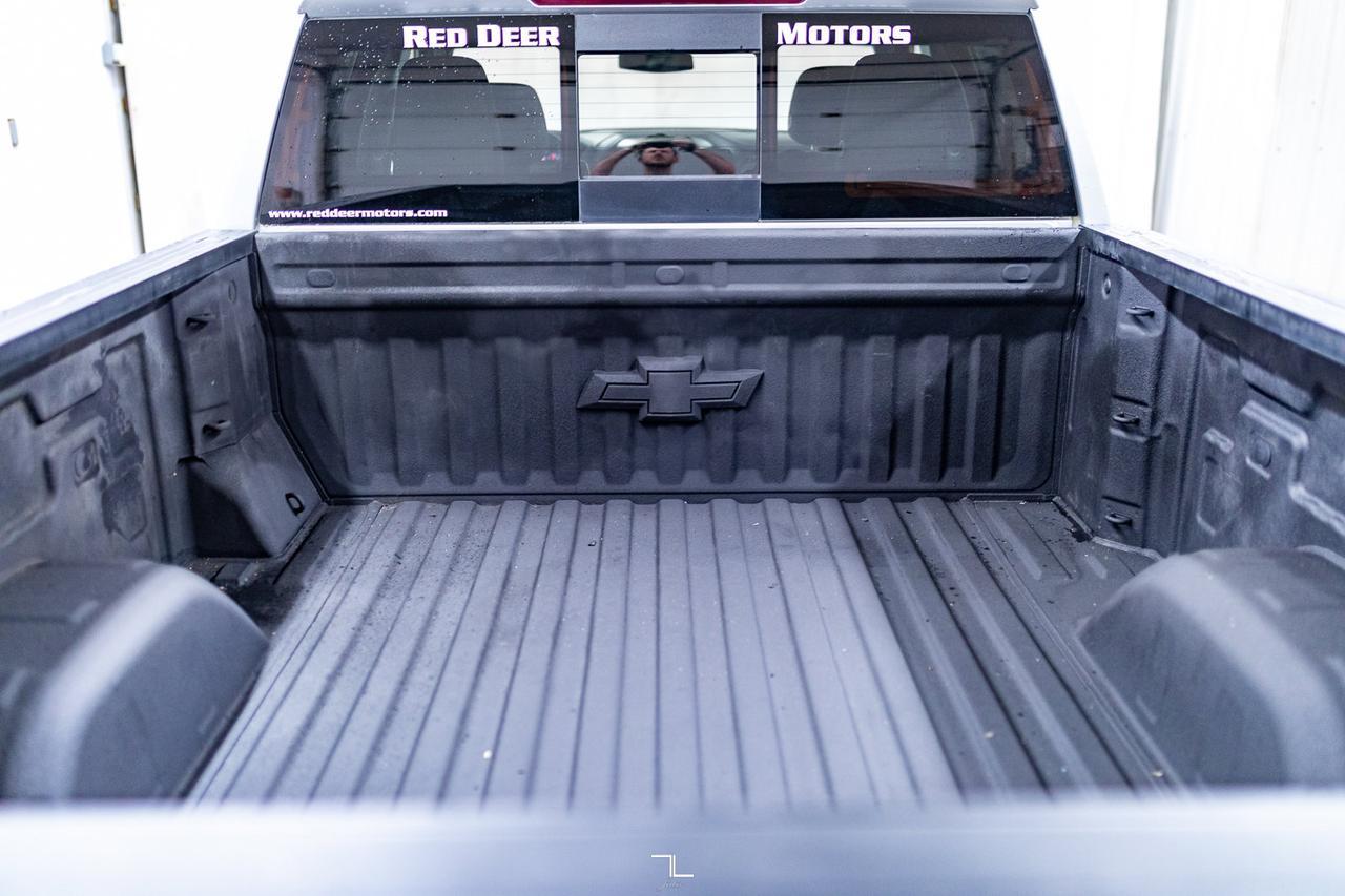 2019 Chevrolet Silverado 1500 4x4 Double Cab RST Z71 BCam Red Deer AB
