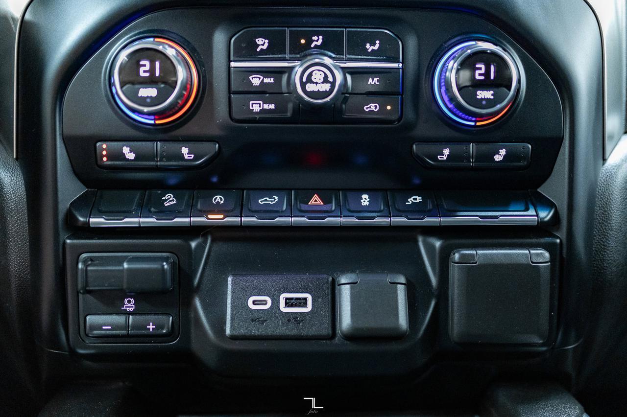 2019 Chevrolet Silverado 1500 4x4 Double Cab RST Z71 BCam Red Deer AB