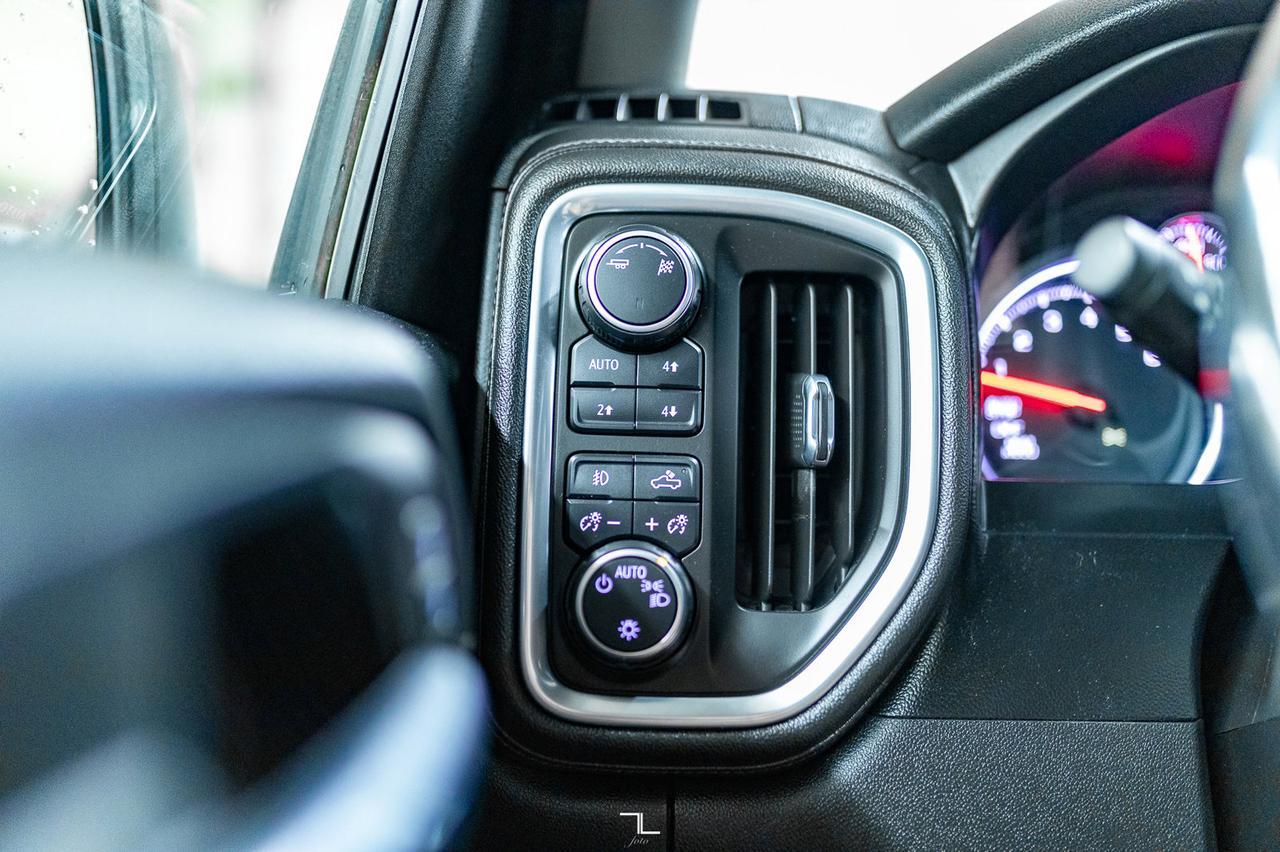 2019 Chevrolet Silverado 1500 4x4 Double Cab RST Z71 BCam Red Deer AB