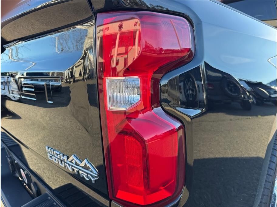 2019 Chevrolet Silverado 1500 Crew Cab High Country Pickup 4D 5 3/4 ft Folsom CA