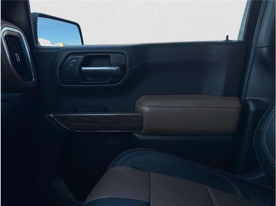 2019 Chevrolet Silverado 1500 Crew Cab High Country Pickup 4D 5 3/4 ft Folsom CA