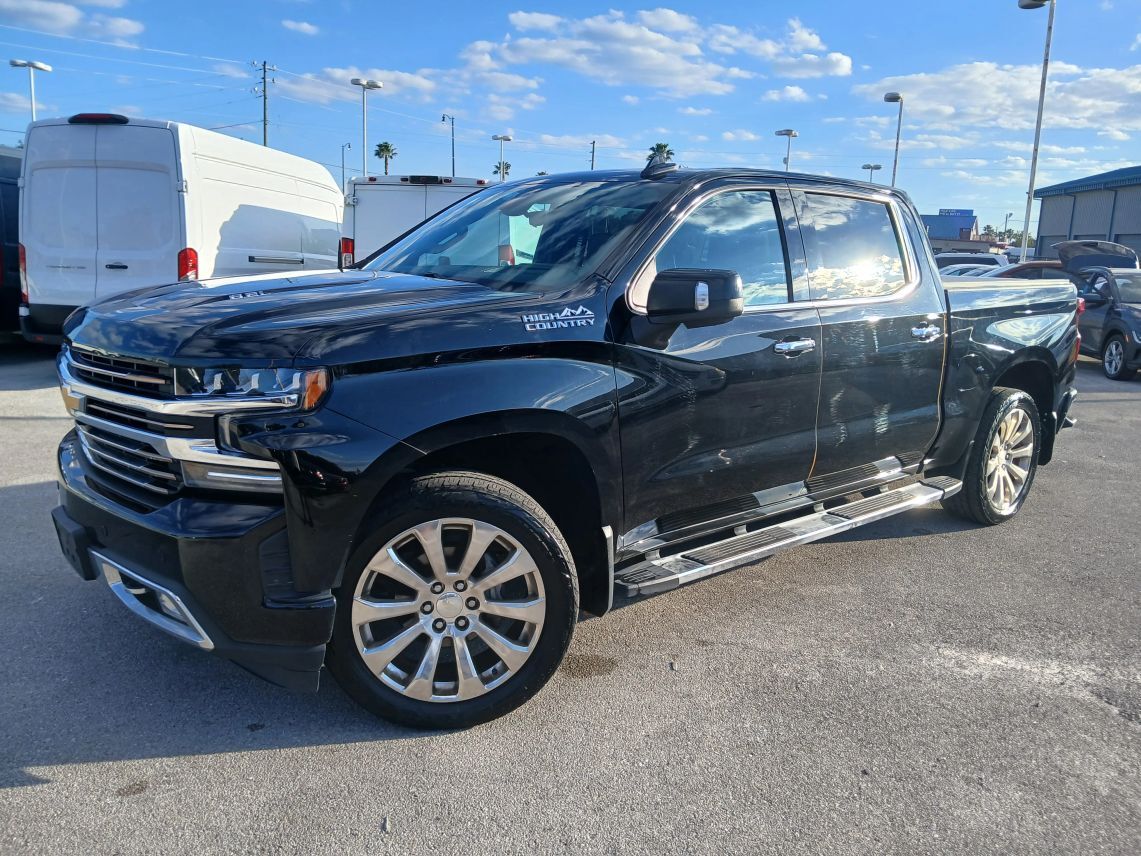 2019 Chevrolet Silverado 1500 Crew Cab High Country Pickup 4D 5 3/4 ft