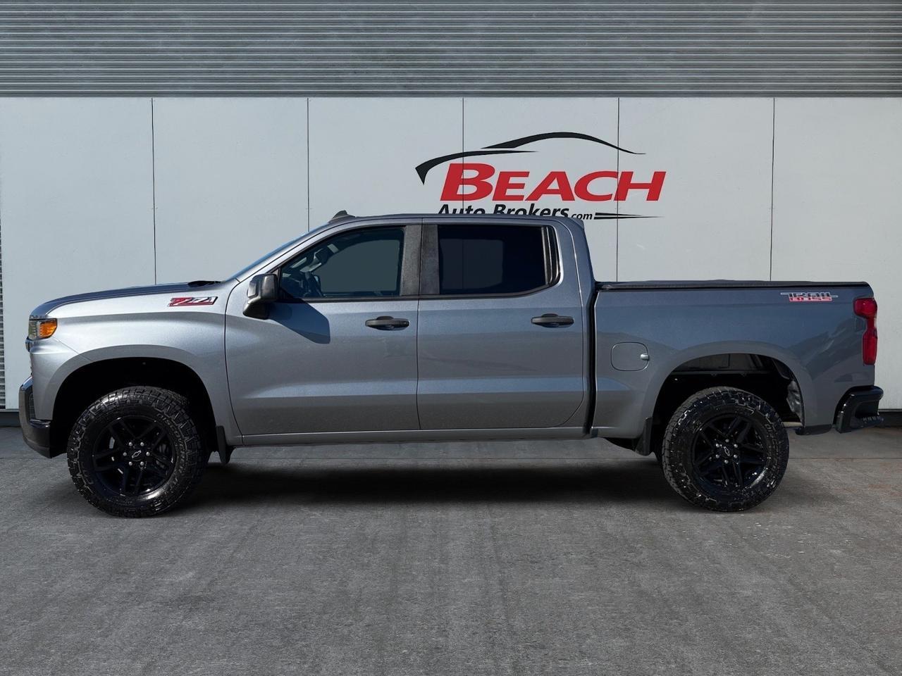 2019 Chevrolet Silverado 1500 Custom Trail Boss, APPLE CARPLAY/ANDROID AUTO, BED LINER, RED TOW HOOKS, SOFT TONNEAU COVER, TOW PACKAGE, BACKUP CAMERA, POWER MIRRORS, THIS IS A GREAT DEAL!