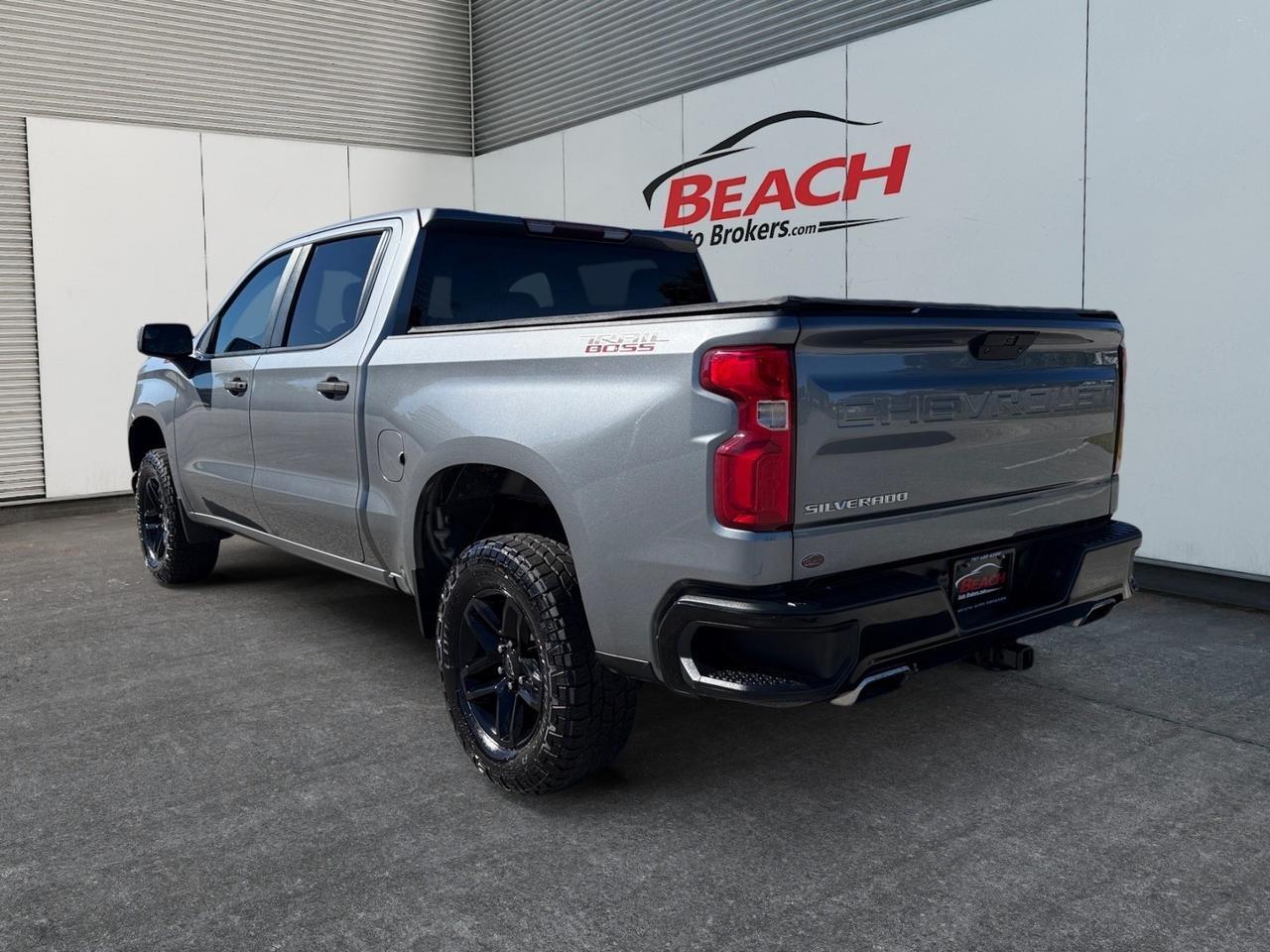 2019 Chevrolet Silverado 1500 Custom Trail Boss, APPLE CARPLAY/ANDROID AUTO, BED LINER, RED TOW HOOKS, SOFT TONNEAU COVER, TOW PACKAGE, BACKUP CAMERA, POWER MIRRORS, THIS IS A GREAT DEAL! Norfolk VA