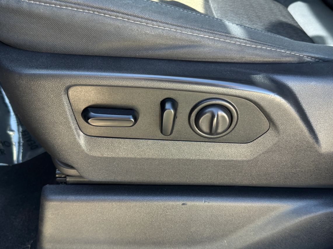 2019 Chevrolet Silverado 1500 Double Cab LT Pickup 4D 6 1/2 ft