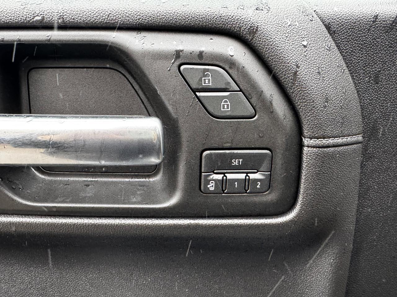 2019 Chevrolet Silverado 1500 High Country Crew Cab 4WD | Bose | V8 EcoTec3 | Backup Camera | OnStar Redwater AB