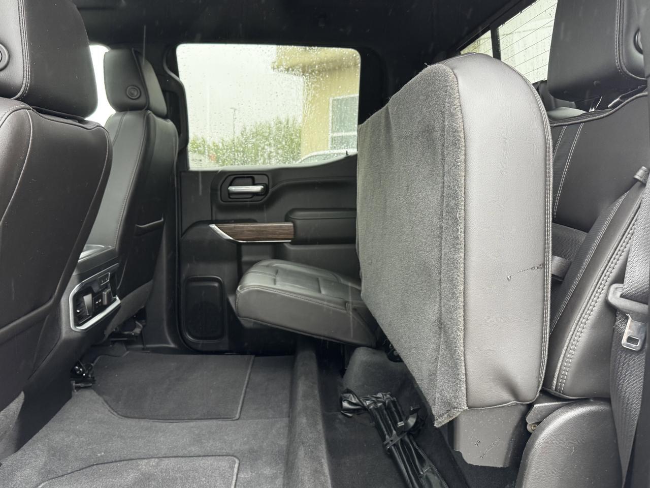 2019 Chevrolet Silverado 1500 High Country Crew Cab 4WD | Bose | V8 EcoTec3 | Backup Camera | OnStar Redwater AB