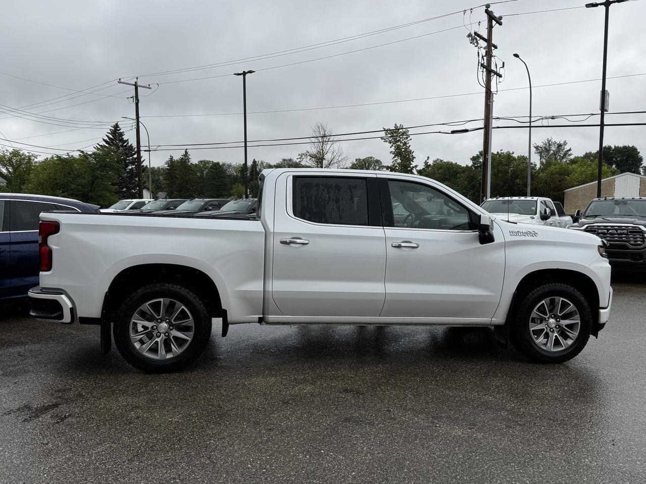 2019 Chevrolet Silverado 1500 High Country Crew Cab 4WD | Bose | V8 EcoTec3 | Backup Camera | OnStar Redwater AB