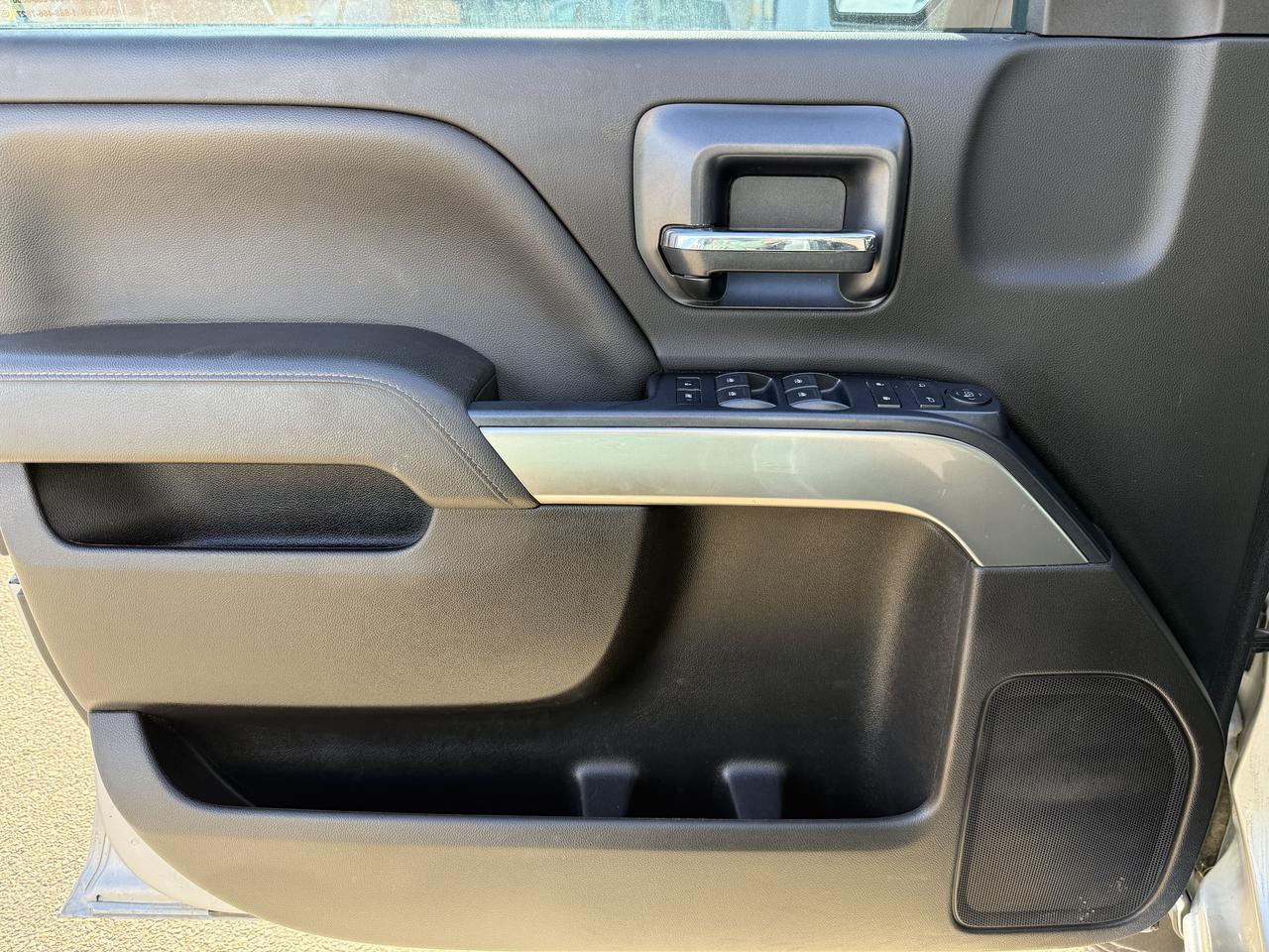 2019 Chevrolet Silverado 1500 LD LT Double Cab 4WD | EcoTec3 V8 | Towing Capability | Front Bench | CornerSteps Redwater AB