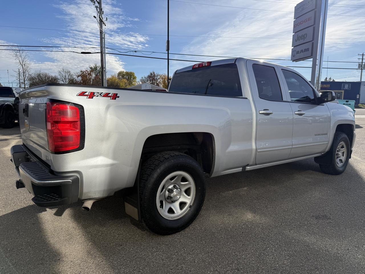 2019 Chevrolet Silverado 1500 LD LT Double Cab 4WD | EcoTec3 V8 Redwater AB