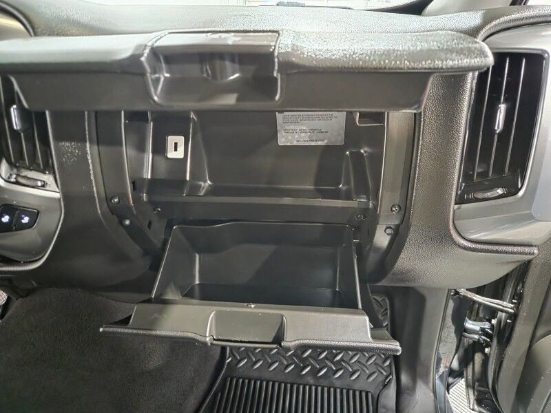 2019 Chevrolet Silverado 1500 LT 4WD 5.3L V8 Touch Screen Backup Camera Nitto Tires FREE WARRANTY Arlington TX