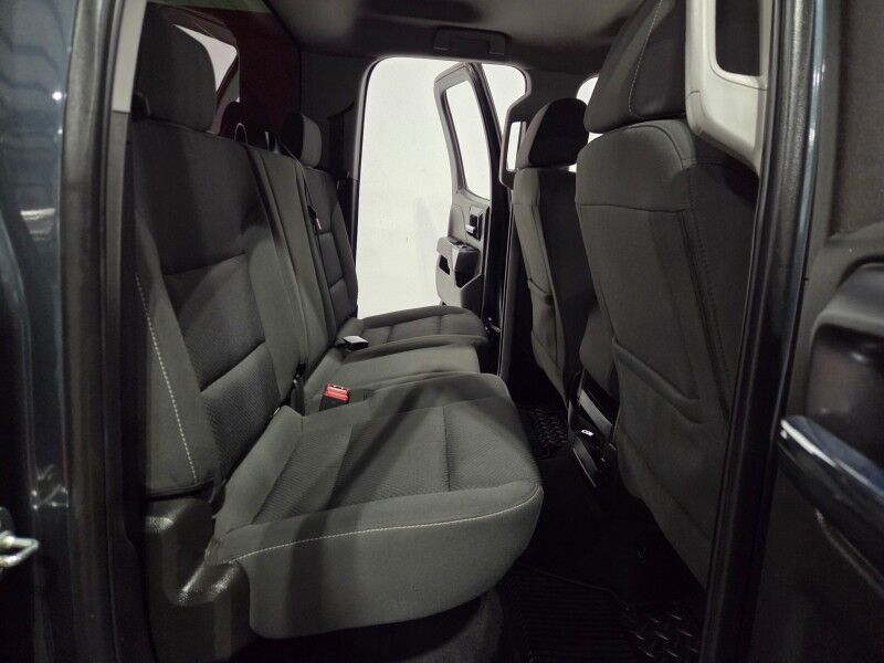 2019 Chevrolet Silverado 1500 LT photo 4