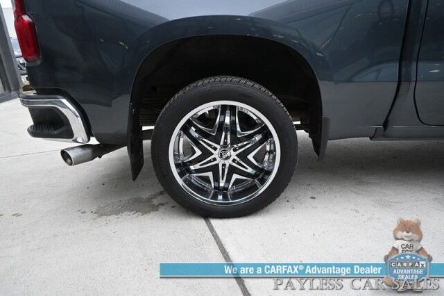 2019 Chevrolet Silverado 1500 LT / 4X4 / Crew Cab / Auto Start / Premium Cloth Seats / Apple CarPlay & Android Auto / Back Up Camera / Cruise Control / Front Bench / Seats 6 / Tonneau Cover / Block Heater / Diablo Wheels / Tow Pkg / 22 MPG Anchorage AK