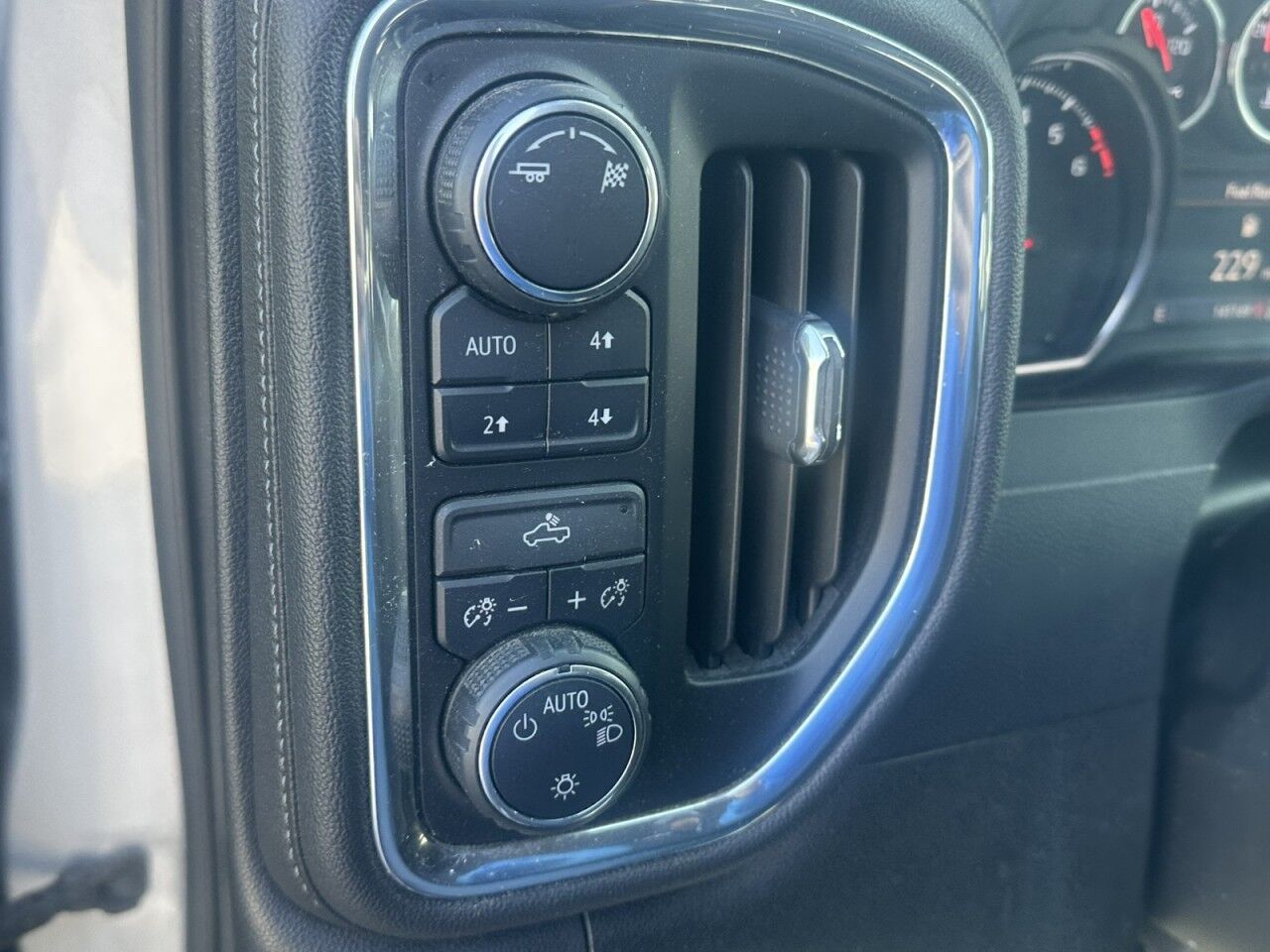 2019 Chevrolet Silverado 1500 LT Charlton MA