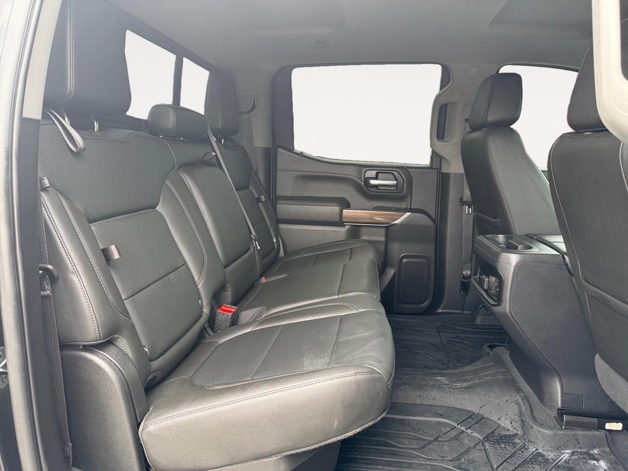 2019 Chevrolet Silverado 1500 LT Trail Boss, APPLE CARPLAY/ANDROID AUTO, HEATED SEATS, RUNNING BOARDS, TONNEAU COVER, WIFI, NAVIGATION, TWO HOOKS, BED LINER, TOW PACKAGE, POWER/HEATED MIRRORS, KEYLESS OPEN, RUNNING BOARDS, ONLY 1 OWNER! Norfolk VA