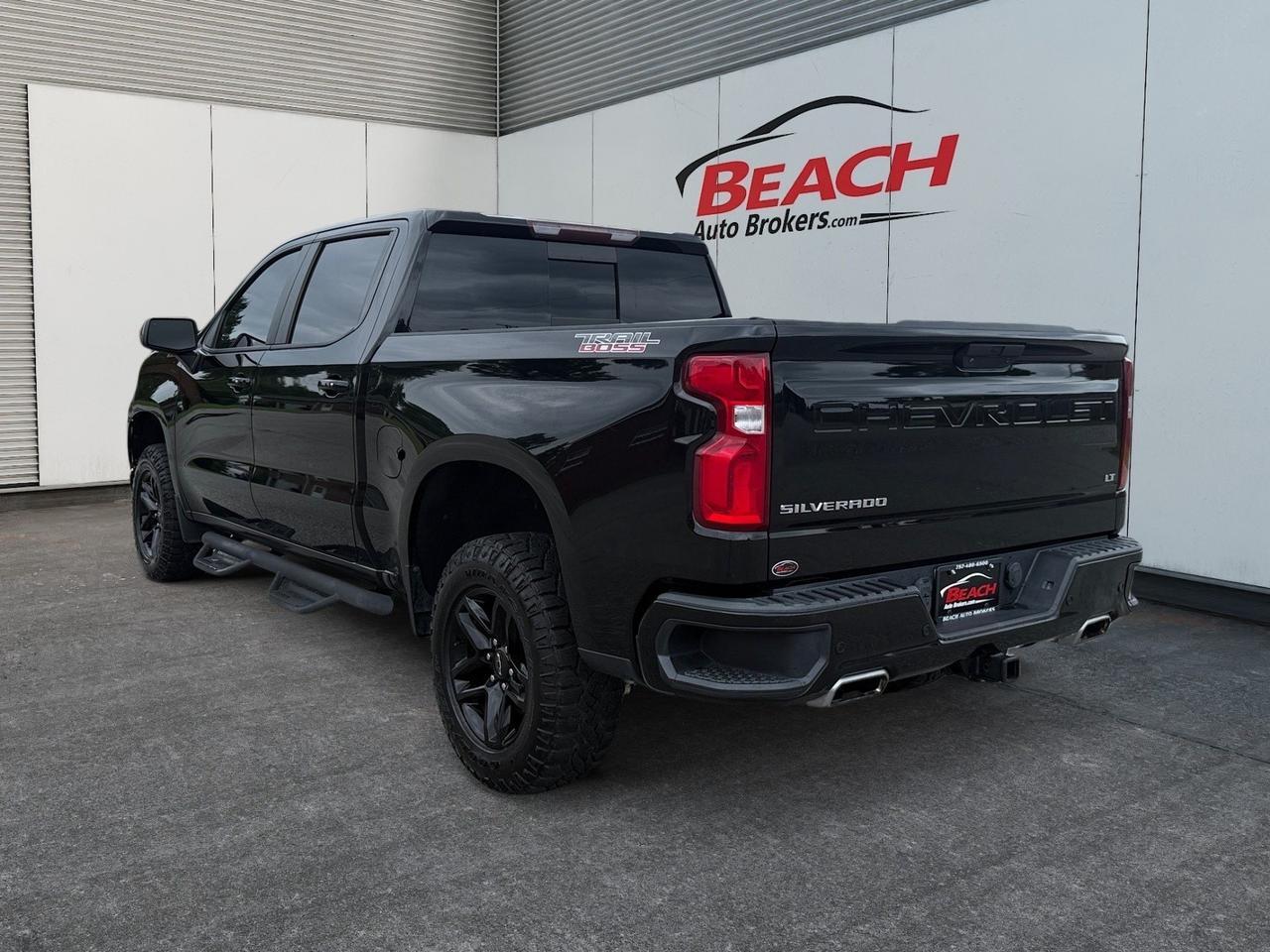 2019 Chevrolet Silverado 1500 LT Trail Boss, APPLE CARPLAY/ANDROID AUTO, HEATED SEATS, RUNNING BOARDS, TONNEAU COVER, WIFI, NAVIGATION, TWO HOOKS, BED LINER, TOW PACKAGE, POWER/HEATED MIRRORS, KEYLESS OPEN, RUNNING BOARDS, ONLY 1 OWNER! Norfolk VA