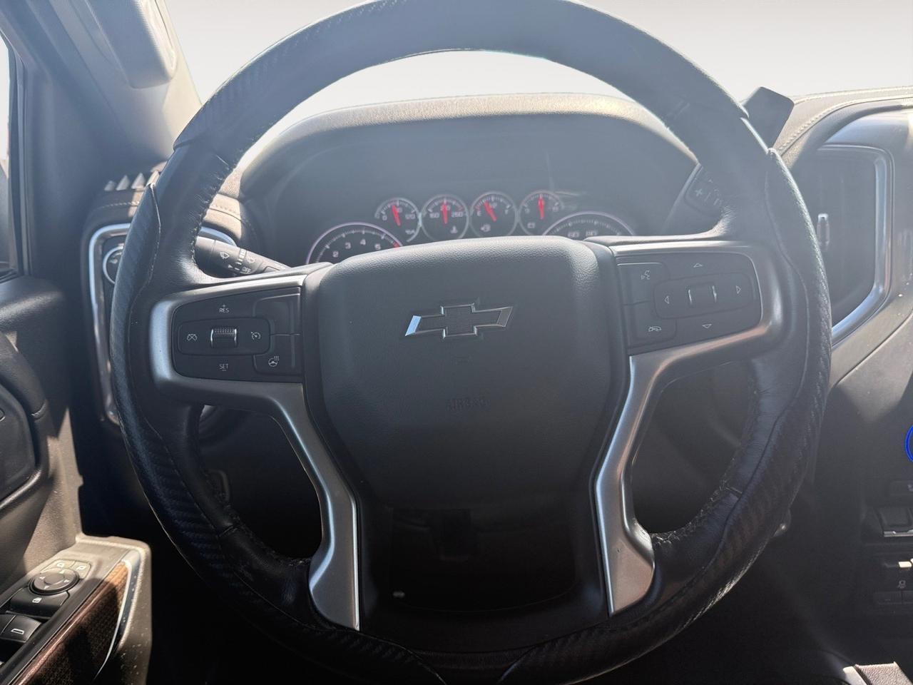 2019 Chevrolet Silverado 1500 LT Trail Boss, HEATED SEATS, APPLE CARPLAY/ANDROID AUTO, TOW PACKAGE, BED LINER, REAR BUMPER STEP, BACKUP CAMERA, BLUETOOTH, POWER MIRRORS, HEATED SEATS, RUNNING BOARDS, POWER SLIDING REAR WINDOW, CLEAN CARFAX, COME AND TEST DRIVE TODAY! Norfolk VA