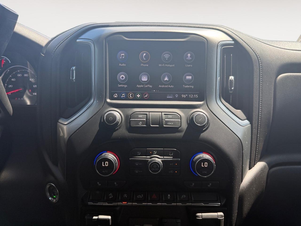 2019 Chevrolet Silverado 1500 LT Trail Boss, HEATED SEATS, APPLE CARPLAY/ANDROID AUTO, TOW PACKAGE, BED LINER, REAR BUMPER STEP, BACKUP CAMERA, BLUETOOTH, POWER MIRRORS, HEATED SEATS, RUNNING BOARDS, POWER SLIDING REAR WINDOW, CLEAN CARFAX, COME AND TEST DRIVE TODAY! Norfolk VA