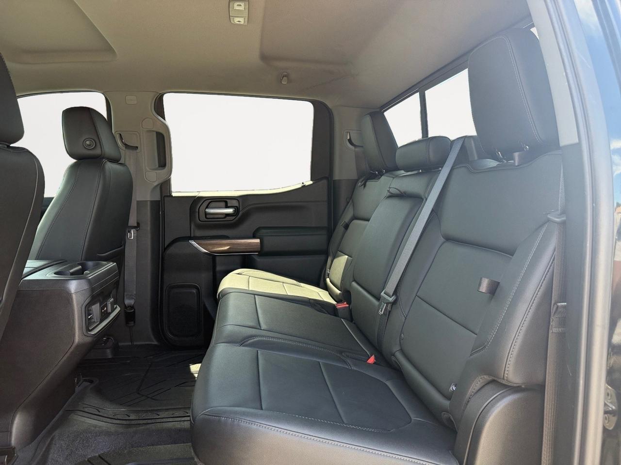2019 Chevrolet Silverado 1500 LT Trail Boss, HEATED SEATS, APPLE CARPLAY/ANDROID AUTO, TOW PACKAGE, BED LINER, REAR BUMPER STEP, BACKUP CAMERA, BLUETOOTH, POWER MIRRORS, HEATED SEATS, RUNNING BOARDS, POWER SLIDING REAR WINDOW, CLEAN CARFAX, COME AND TEST DRIVE TODAY! Norfolk VA