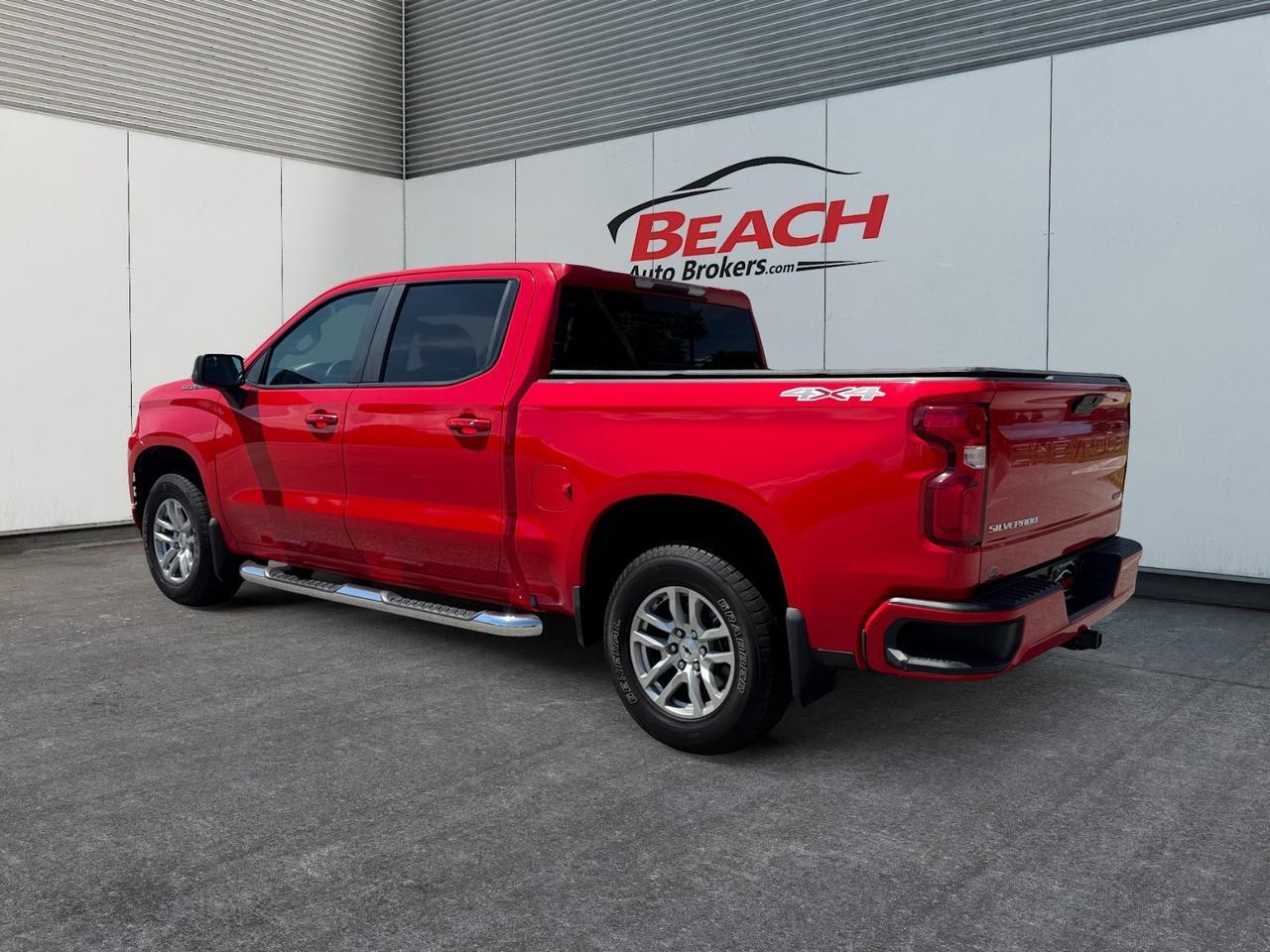 2019 Chevrolet Silverado 1500 RST, 4X4, SUNROOF, BOSE SOUND SYSTEM, HEATED SEATS, REMOTE START, APPLE CAR PLAY, HEATED STEERING WHEEL, THIS TRUCK IS READY , IT&apos;S MORE THAN A TRUCK- IT&apos;S YOUR NEXT WORKHORSE!!! Norfolk VA