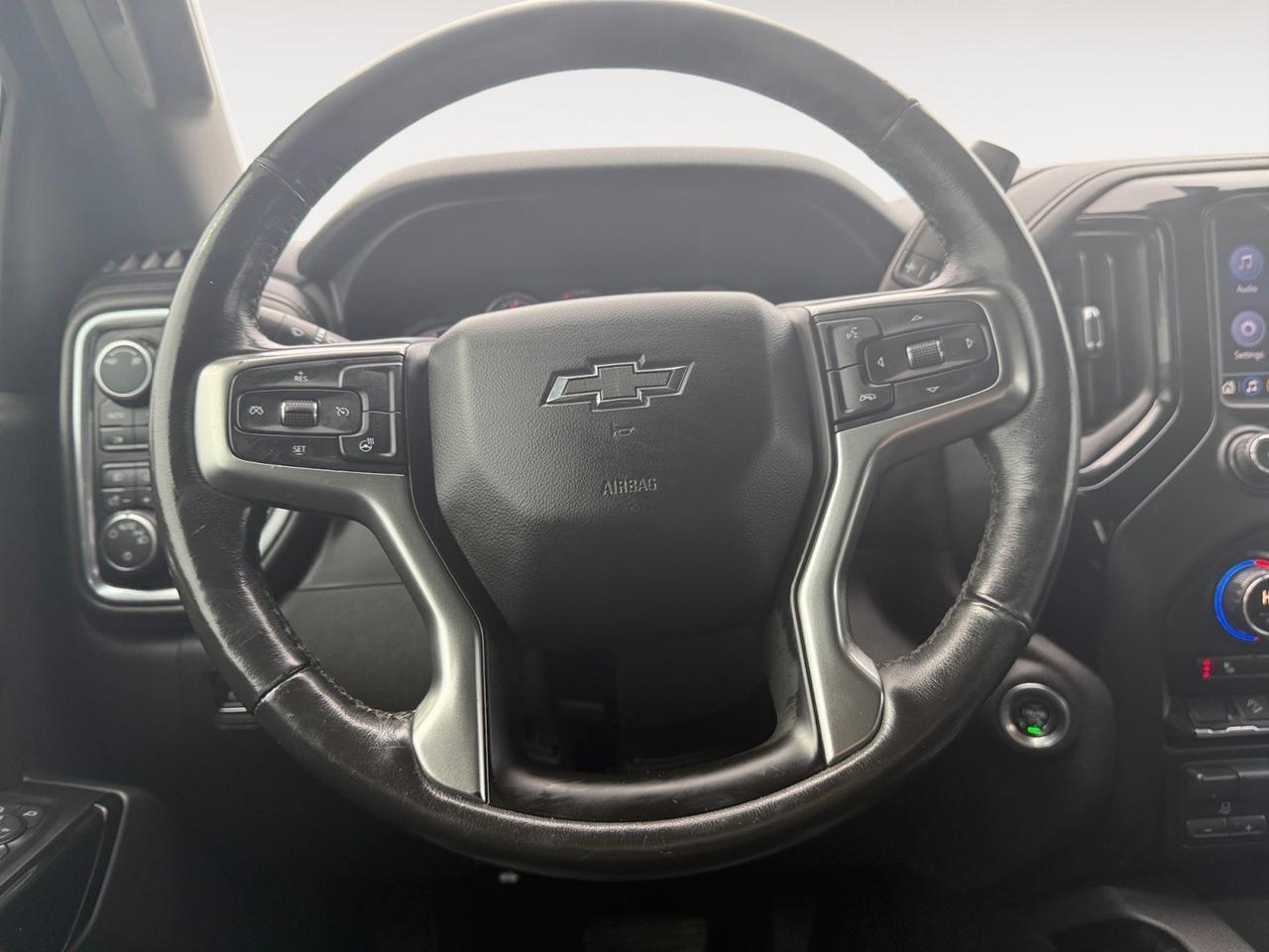 2019 Chevrolet Silverado 1500 RST BLACK WIDOW CREW CAB 4X4, HEATED SEATS, APPLE CARPLAY/ANDROID AUTO, POWER MIRRORS, BACKUP CAMERA, REAR BUMPER STEP, WIFI, KEYLESS START, TOW HOOKS, TOW PACKAGE, BED LINER, RUNNING BOARDS, THIS BLACK WIDOW TRUCK IS SOMETHING DIFFERENT! Norfolk VA