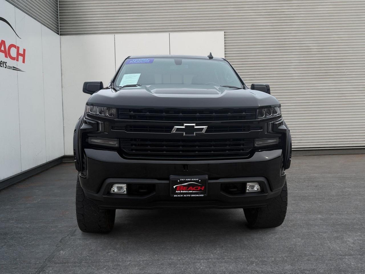 2019 Chevrolet Silverado 1500 RST BLACK WIDOW CREW CAB 4X4, HEATED SEATS, APPLE CARPLAY/ANDROID AUTO, POWER MIRRORS, BACKUP CAMERA, REAR BUMPER STEP, WIFI, KEYLESS START, TOW HOOKS, TOW PACKAGE, BED LINER, RUNNING BOARDS, THIS BLACK WIDOW TRUCK IS SOMETHING DIFFERENT! Norfolk VA