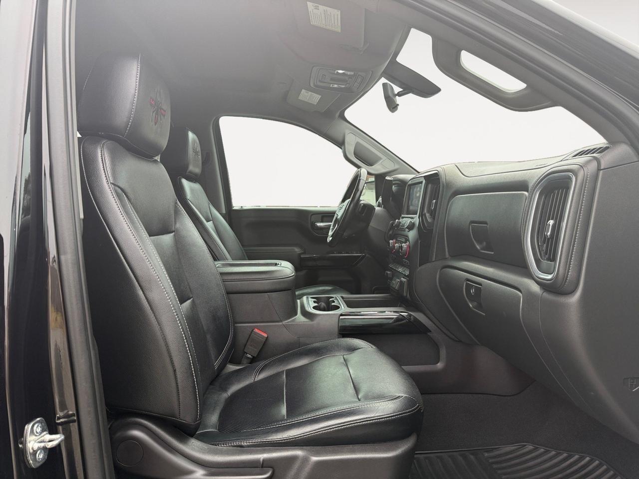 2019 Chevrolet Silverado 1500 RST, HEATED SEATS, APPLE CARPLAY/ANDROID AUTO, POWER MIRRORS, BACKUP CAMERA, REAR BUMPER STEP, WIFI, KEYLESS START, TOW HOOKS, TOW PACKAGE, BED LINER, RUNNING BOARDS, THIS BLACK WIDOW TRUCK IS SOMETHING DIFFERENT! Norfolk VA