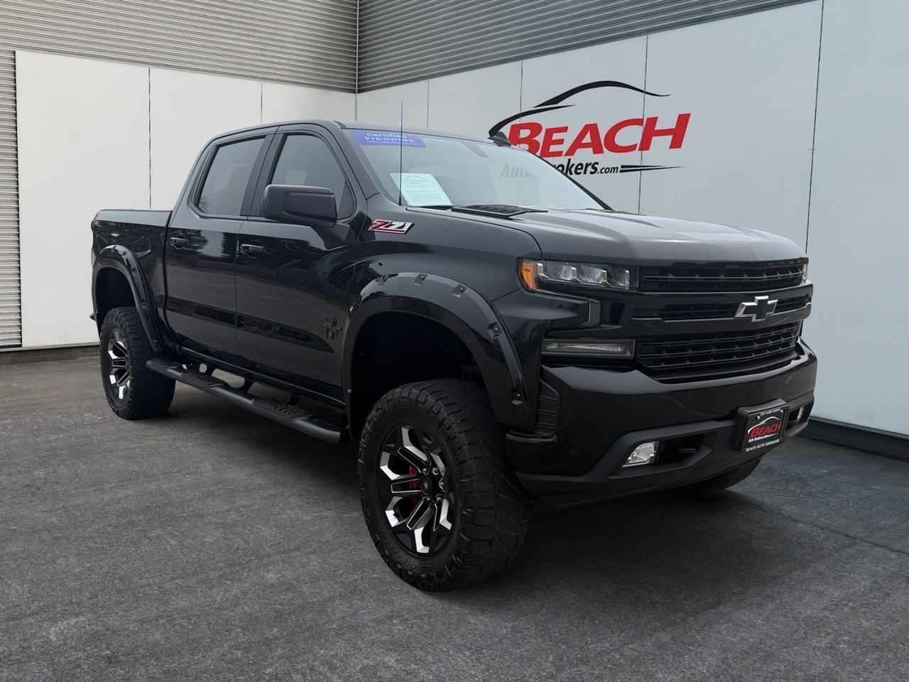 2019 Chevrolet Silverado 1500 RST, HEATED SEATS, APPLE CARPLAY/ANDROID AUTO, POWER MIRRORS, BACKUP CAMERA, REAR BUMPER STEP, WIFI, KEYLESS START, TOW HOOKS, TOW PACKAGE, BED LINER, RUNNING BOARDS, THIS BLACK WIDOW TRUCK IS SOMETHING DIFFERENT!