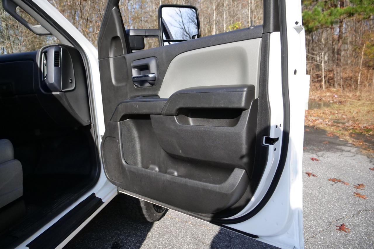 2019 Chevrolet Silverado 2500HD / Knapheide Service Body / Power Liftgate! Lincolnton NC