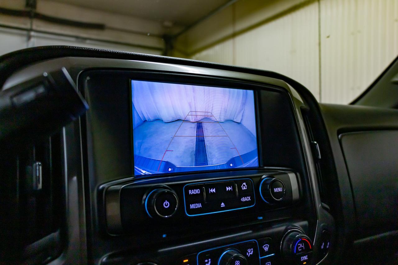 2019 Chevrolet Silverado 2500HD 4x4 Crew Cab LT Diesel Leather BCam Red Deer AB