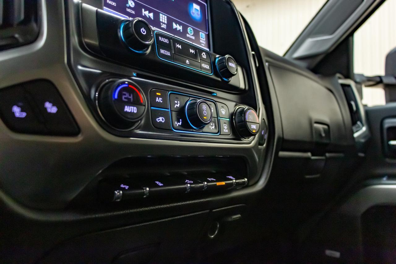 2019 Chevrolet Silverado 2500HD 4x4 Crew Cab LT Diesel Leather BCam Red Deer AB