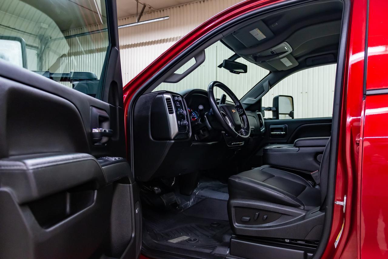 2019 Chevrolet Silverado 2500HD 4x4 Crew Cab LT Diesel Leather BCam Red Deer AB