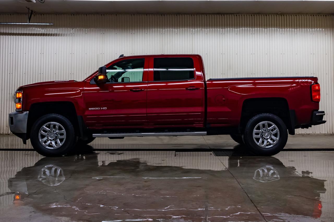 2019 Chevrolet Silverado 2500HD 4x4 Crew Cab LT Diesel Leather BCam Red Deer AB