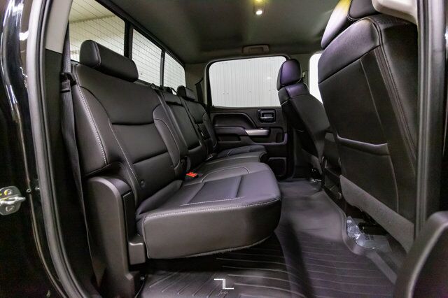 2019 Chevrolet Silverado 2500HD 4x4 Crew Cab LT Z71 Diesel Leather Nav BCam Red Deer AB