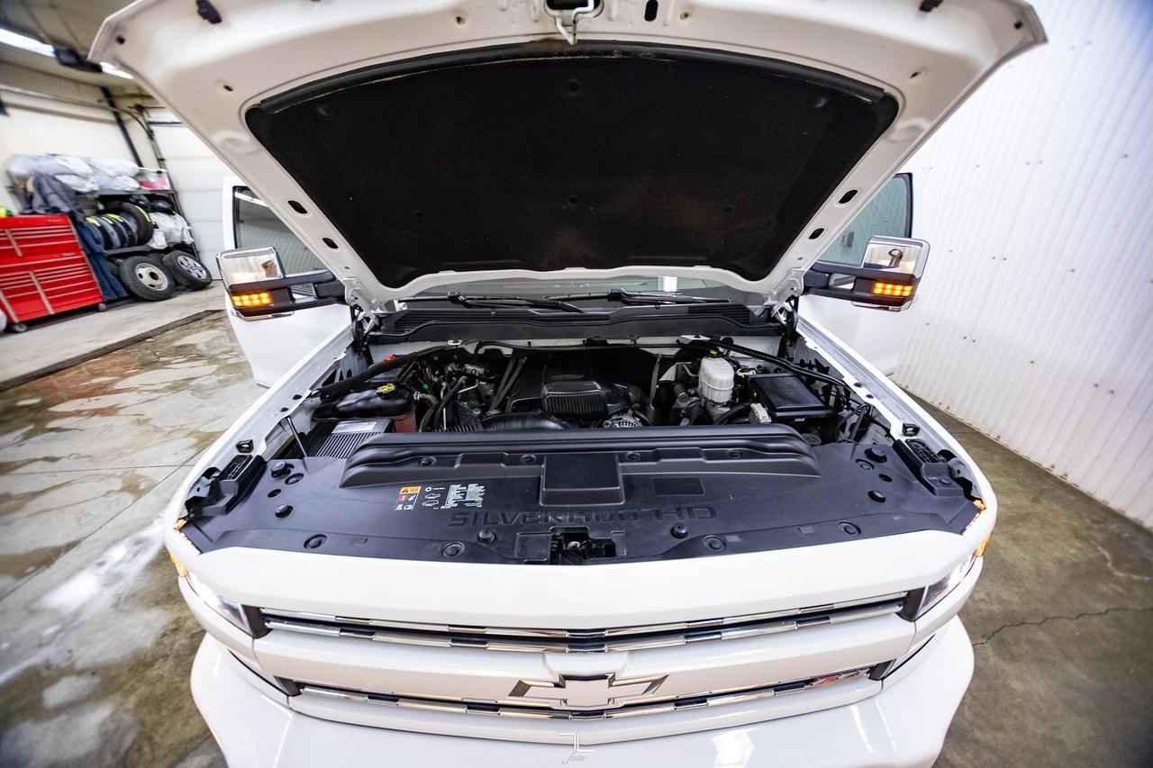 2019 Chevrolet Silverado 2500HD 4x4 Crew Cab LT Z71 Leather BCam Red Deer AB