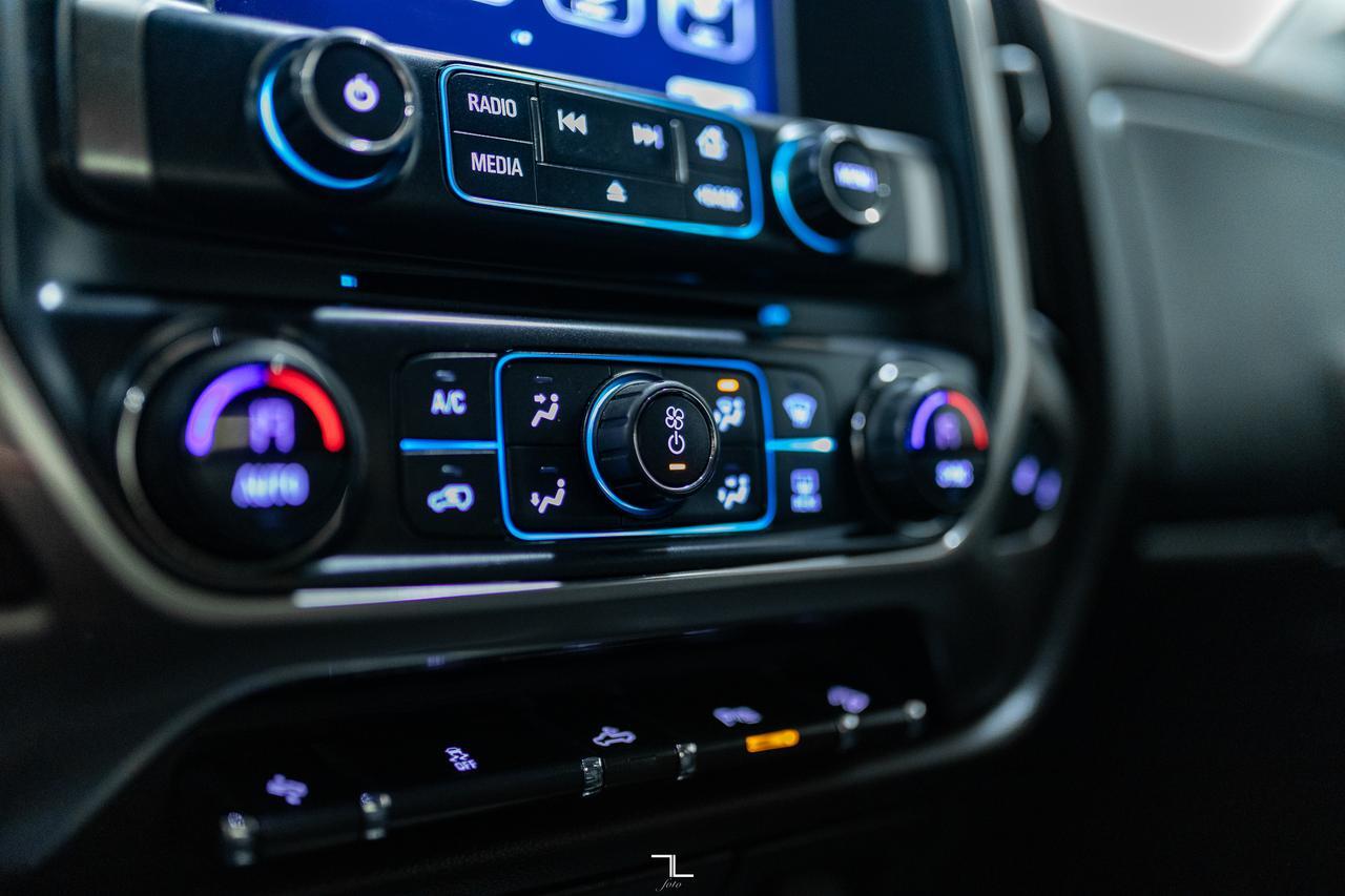 2019 Chevrolet Silverado 2500HD 4x4 Crew Cab LT Z71 Leather BCam Red Deer AB