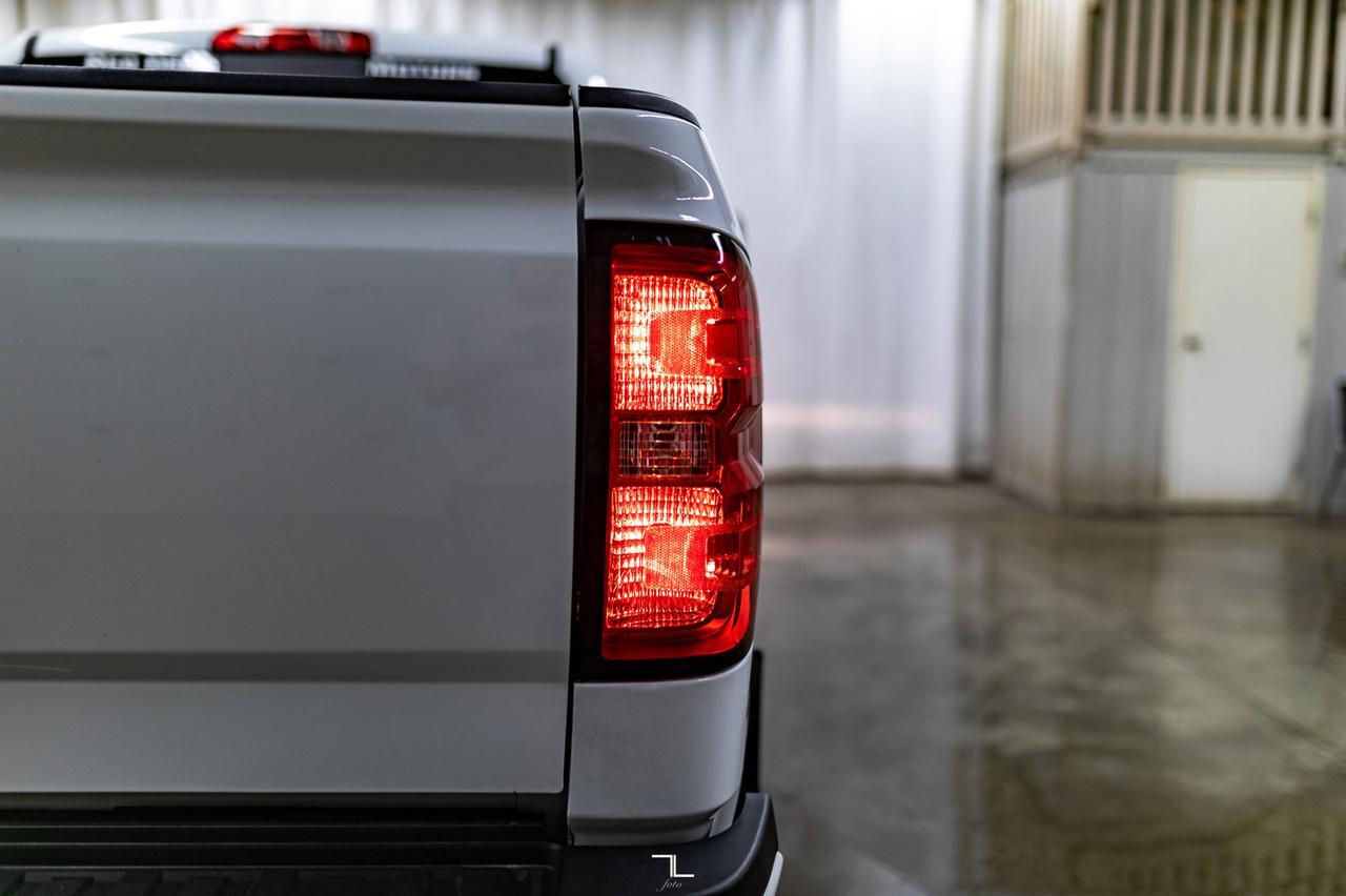 2019 Chevrolet Silverado 2500HD 4x4 Crew Cab LTZ Z71 Diesel Leather Roof Nav Red Deer AB