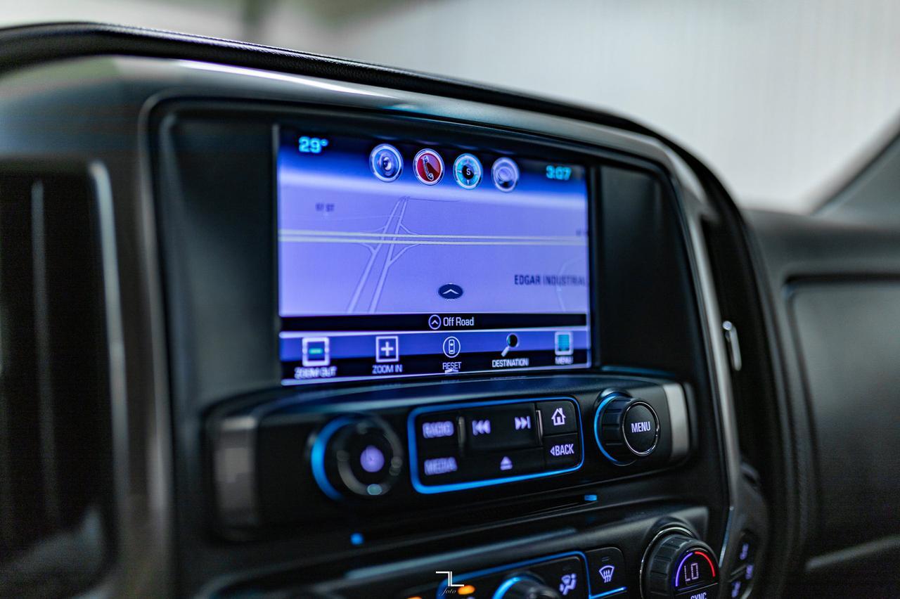 2019 Chevrolet Silverado 2500HD 4x4 Crew Cab LTZ Z71 Diesel Leather Roof Nav Red Deer AB