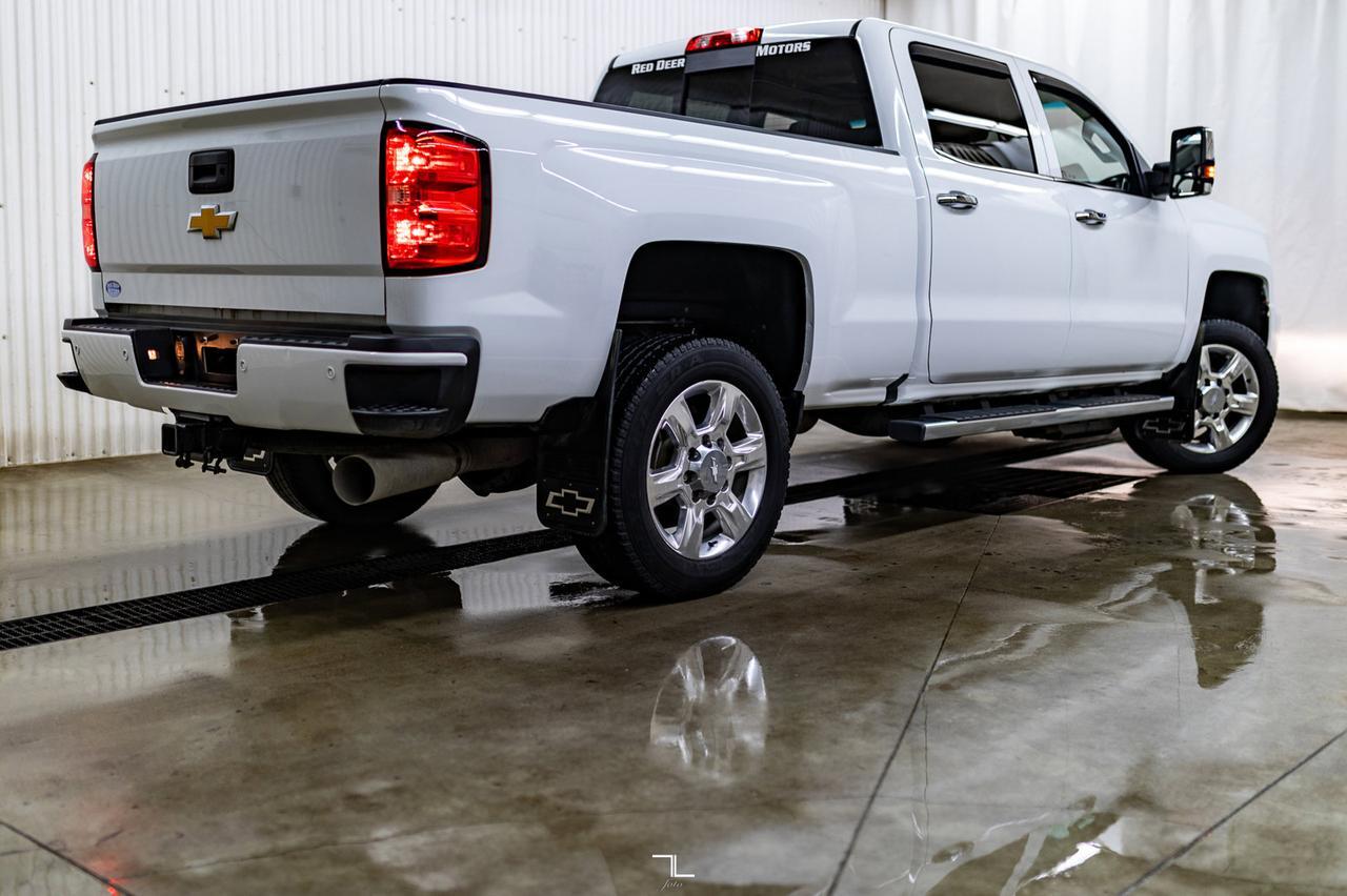 2019 Chevrolet Silverado 2500HD 4x4 Crew Cab LTZ Z71 Diesel Leather Roof Nav Red Deer AB