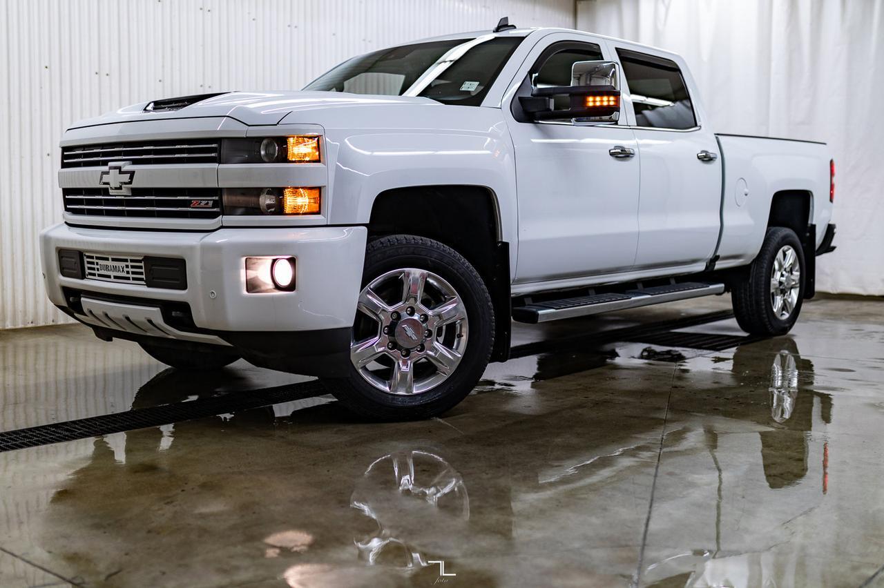 2019 Chevrolet Silverado 2500HD 4x4 Crew Cab LTZ Z71 Diesel Leather Roof Nav Red Deer AB