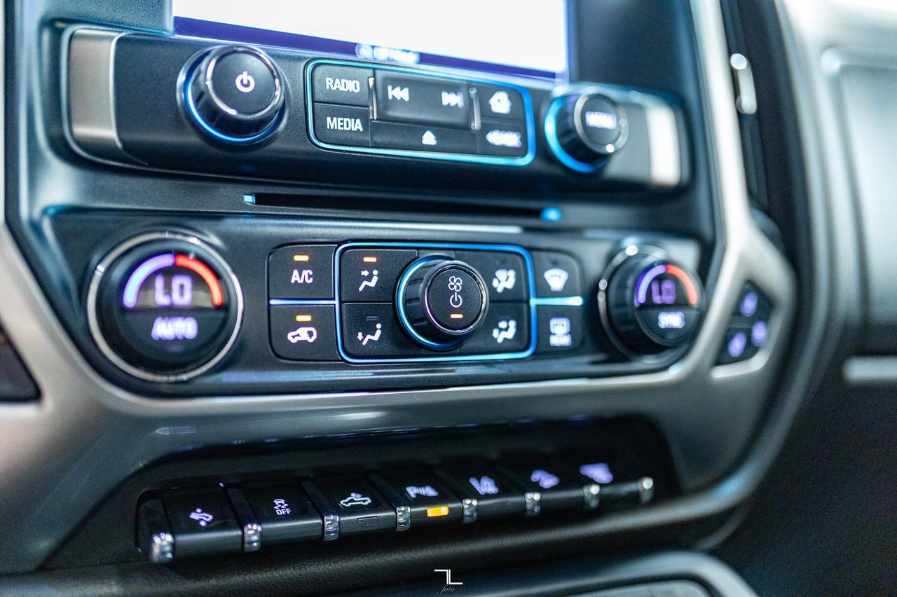 2019 Chevrolet Silverado 2500HD 4x4 Crew Cab LTZ Z71 Diesel Leather Roof Nav Red Deer AB