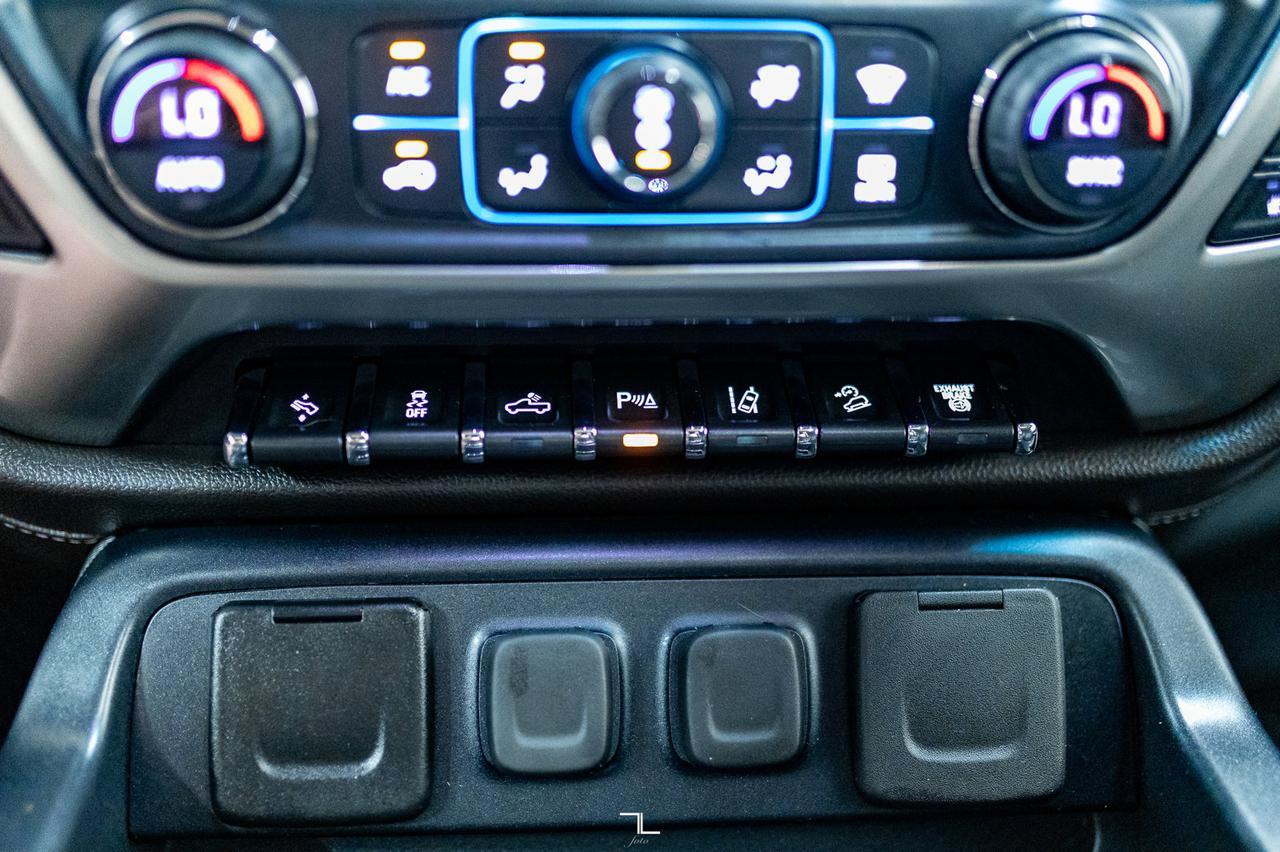 2019 Chevrolet Silverado 2500HD 4x4 Crew Cab LTZ Z71 Diesel Leather Roof Nav Red Deer AB