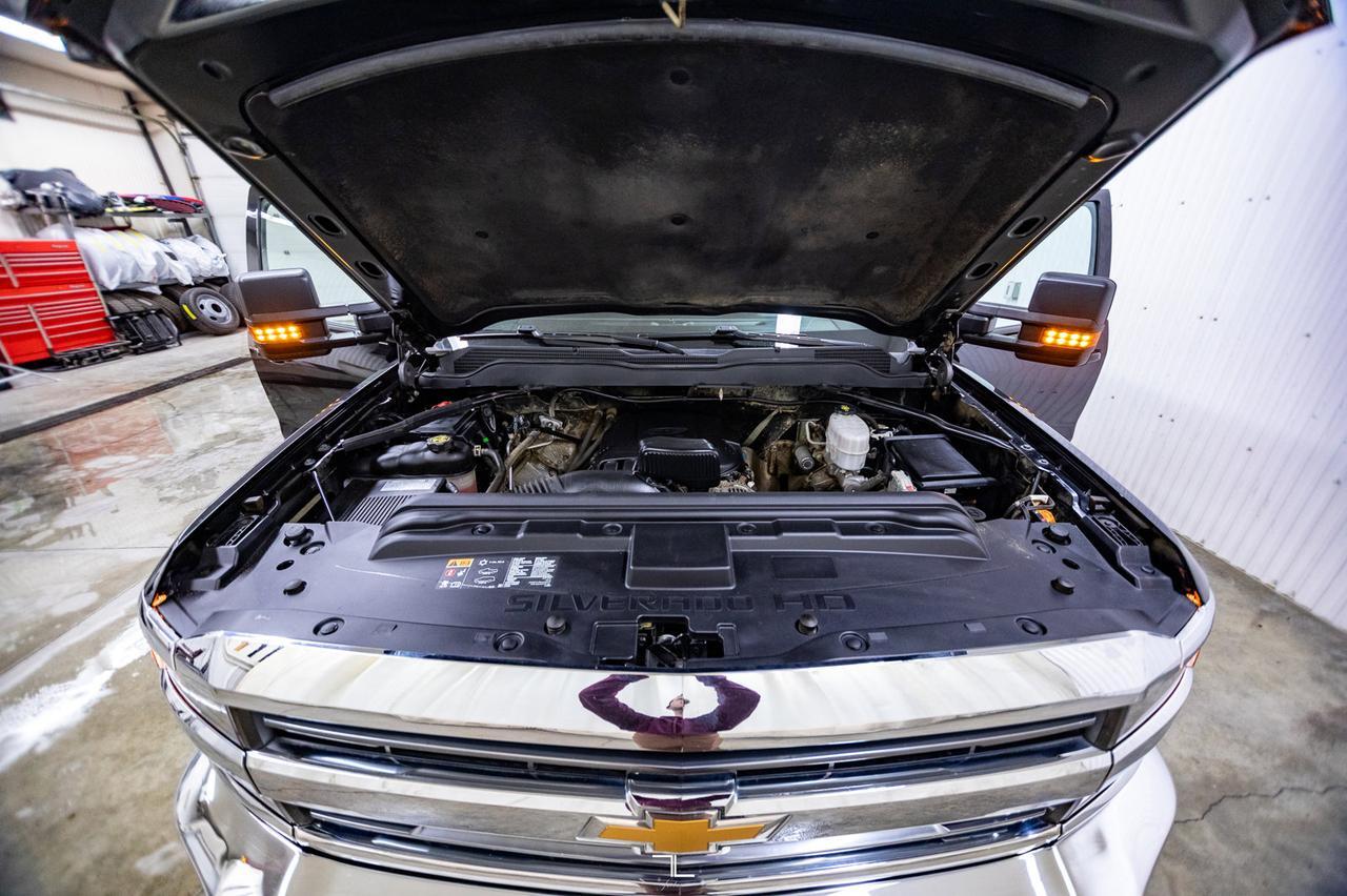2019 Chevrolet Silverado 2500HD 4x4 Dbl Cab LT Z71 BCam Red Deer AB