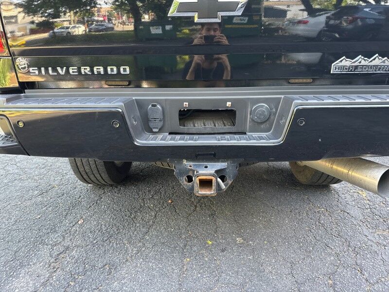 2019 Chevrolet Silverado 2500HD High Country Crew Cab 4WD w/ Duramax Plus Package Arlington VA