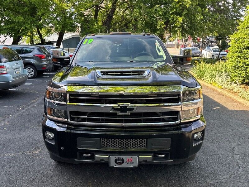 2019 Chevrolet Silverado 2500HD High Country Crew Cab 4WD w/ Duramax Plus Package Arlington VA