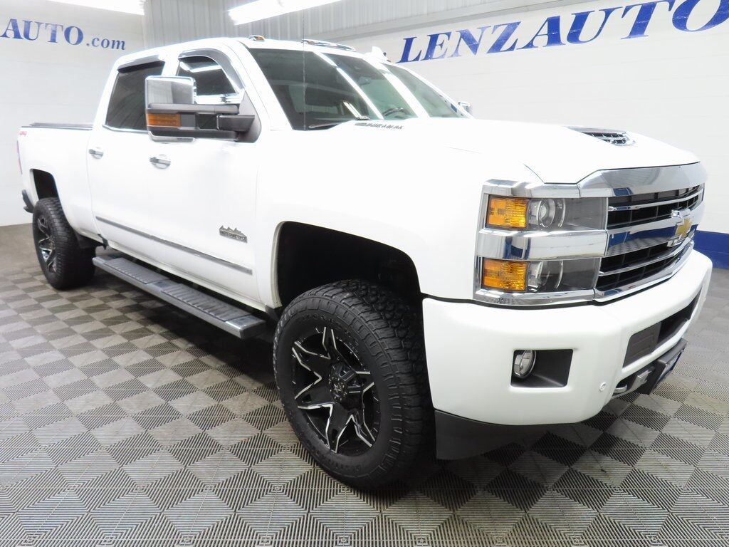 2019 Chevrolet Silverado 3500HD 4x4 Crew Cab High Country