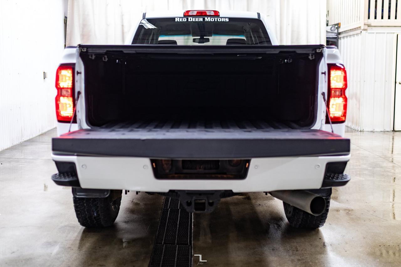 2019 Chevrolet Silverado 3500HD 4x4 Crew Cab LT Z71 Diesel Leather BCam 6" Lift Red Deer AB